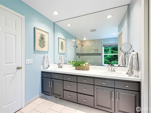 5905 106th Avenue NE, Kirkland WA 98033