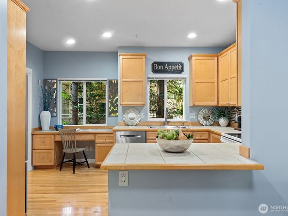 17928 NE 90th Street, Redmond WA 98052