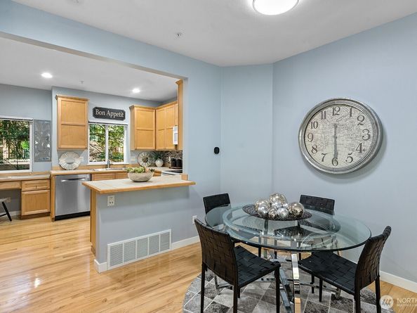17928 NE 90th Street, Redmond WA 98052