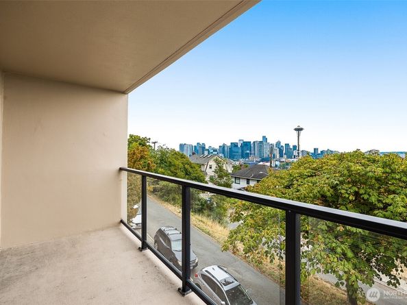 100 Ward Street 104, Seattle WA 98109