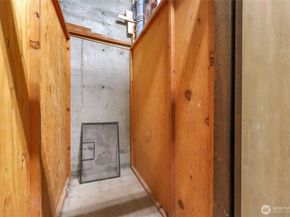 100 Ward Street 104, Seattle WA 98109
