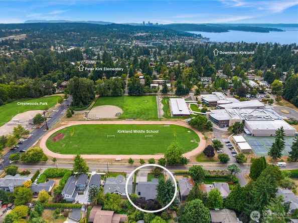 522 19th Avenue, Kirkland WA 98033