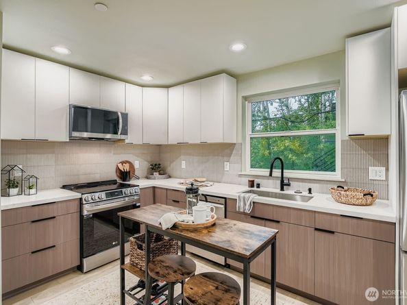11831 59th Avenue S A, Seattle WA 98178