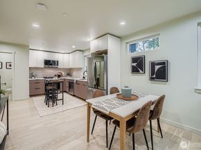 11831 59th Avenue S A, Seattle WA 98178