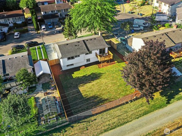 9728 S 239th Place, Kent WA 98031