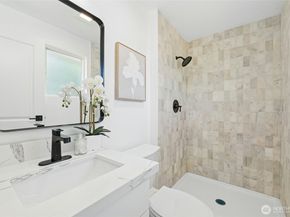 9728 S 239th Place, Kent WA 98031