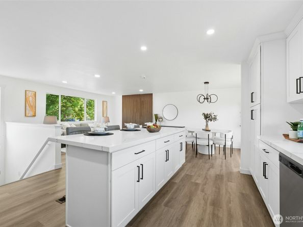 9728 S 239th Place, Kent WA 98031
