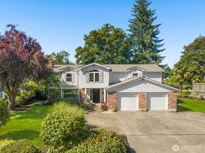 11216 E Riverside Drive, Bothell WA 98011