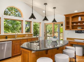11216 E Riverside Drive, Bothell WA 98011