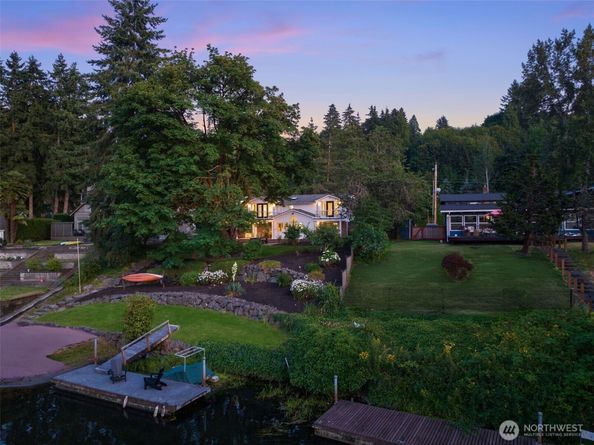 11216 E Riverside Drive, Bothell WA 98011