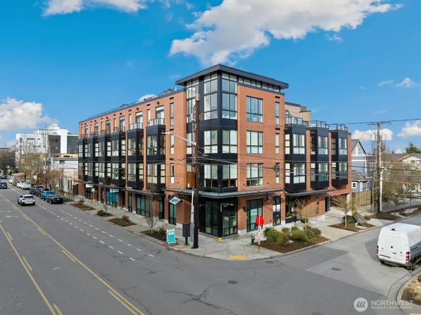 308 N 68th Street 203, Seattle WA 98103