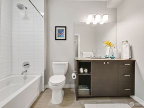 308 N 68th Street 203, Seattle WA 98103