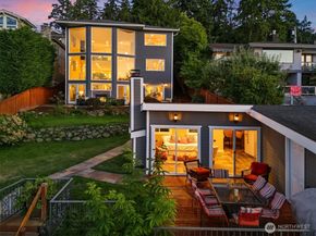 17714 SE 40th Place, Bellevue WA 98008