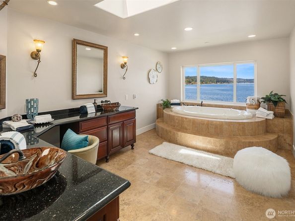 17714 SE 40th Place, Bellevue WA 98008