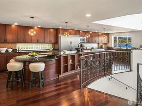 17714 SE 40th Place, Bellevue WA 98008
