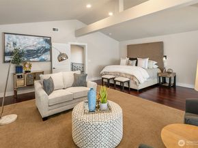 17714 SE 40th Place, Bellevue WA 98008