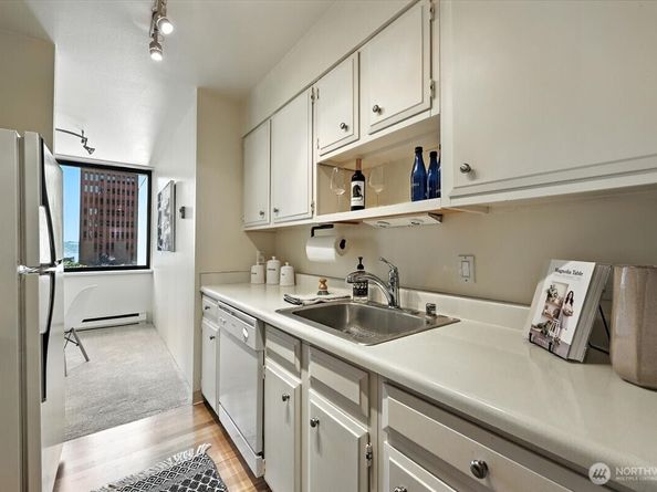 2100 3rd Avenue 801, Seattle WA 98121