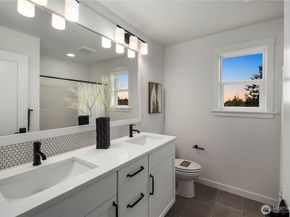 4219 220th Place SE, Bothell WA 98021