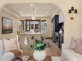 5037 25th Avenue SW, Seattle WA 98106