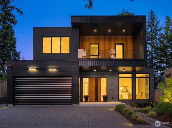 3138 108th Avenue SE, Bellevue WA 98004