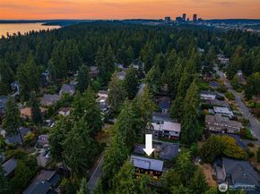 3138 108th Avenue SE, Bellevue WA 98004