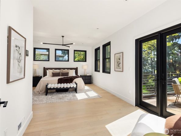 3138 108th Avenue SE, Bellevue WA 98004