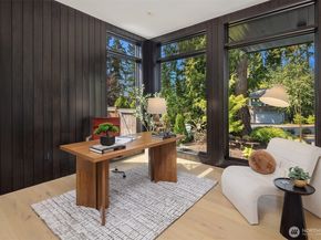 3138 108th Avenue SE, Bellevue WA 98004