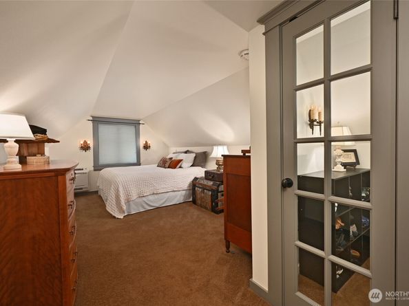 1937 6th Avenue W, Seattle WA 98119