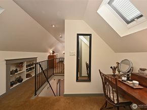 1937 6th Avenue W, Seattle WA 98119