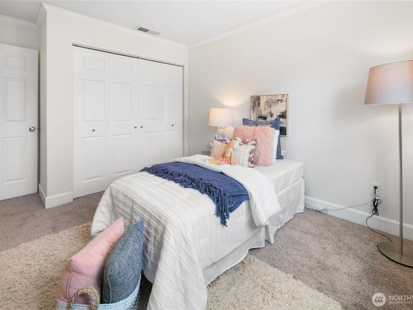 14614 12th Avenue SW, Burien WA 98166