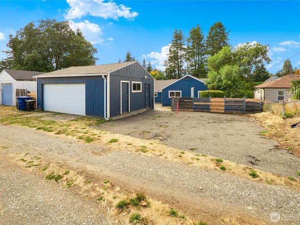 14614 12th Avenue SW, Burien WA 98166
