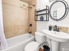 14614 12th Avenue SW, Burien WA 98166