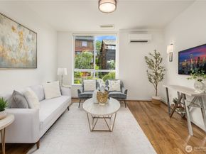 7439 Latona Avenue NE, Seattle WA 98115