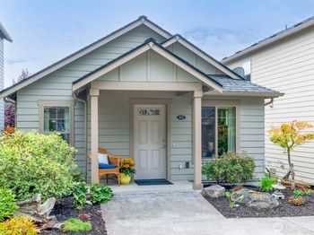 402 NE Inspiration Street