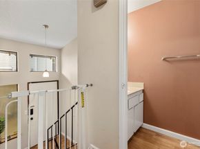 15625 42nd Avenue S C12, Tukwila WA 98188