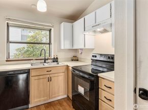 15625 42nd Avenue S C12, Tukwila WA 98188