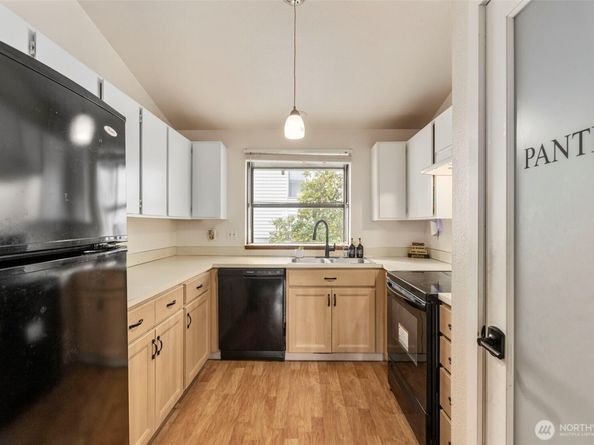 15625 42nd Avenue S C12, Tukwila WA 98188