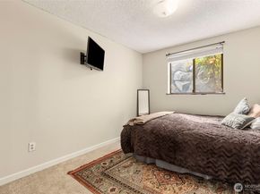 15625 42nd Avenue S C12, Tukwila WA 98188