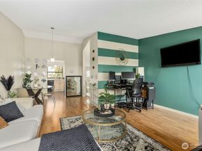 15625 42nd Avenue S C12, Tukwila WA 98188