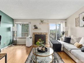 15625 42nd Avenue S C12, Tukwila WA 98188