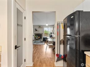 15625 42nd Avenue S C12, Tukwila WA 98188