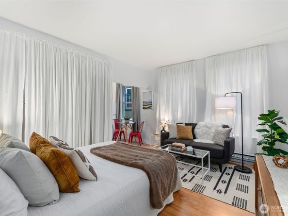 7 Harrison Street 26, Seattle WA 98109