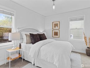 3844 30th Avenue W, Seattle WA 98199