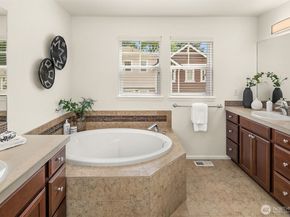 105 118th Avenue SE 3, Bellevue WA 98005