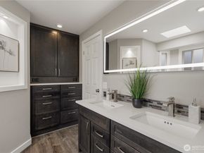 5701 137th Place SE, Bellevue WA 98006
