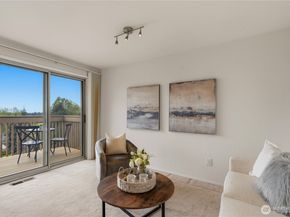 5701 137th Place SE, Bellevue WA 98006