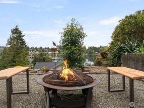 2490 Rocky Point Road NW, Bremerton WA 98312