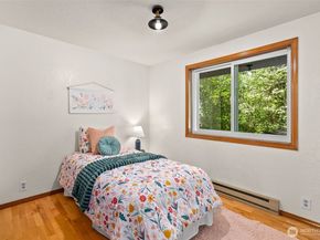2490 Rocky Point Road NW, Bremerton WA 98312