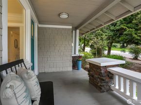 7015 2nd Avenue NW, Seattle WA 98117