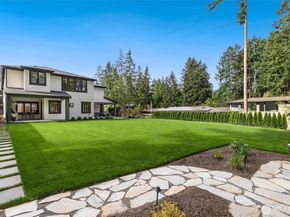 10630 SE 22nd Street, Bellevue WA 98004